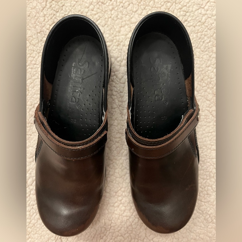 Sanita Cori brown leather clog w strap - Picture 13 of 16